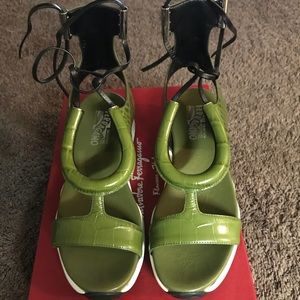 Salvatore Ferragamo Avocado Calf Croc Nero